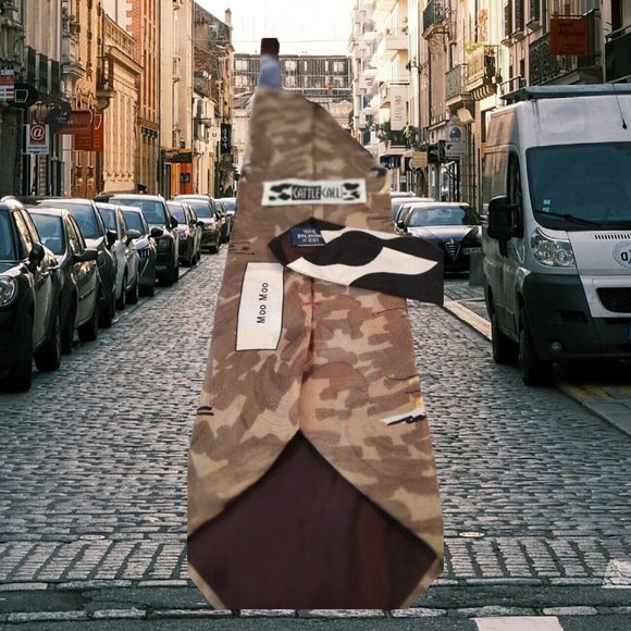 Cattle Call Moo Moo Logo Multicolor Cows Classic 100% Silk Tie 4" Wide USA - Picture 3 of 8